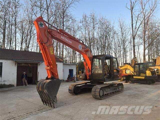 Hitachi ZX120 Kāpurķēžu ekskavatori