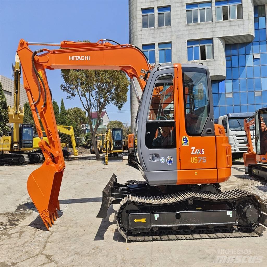 Hitachi ZX 75 Kāpurķēžu ekskavatori