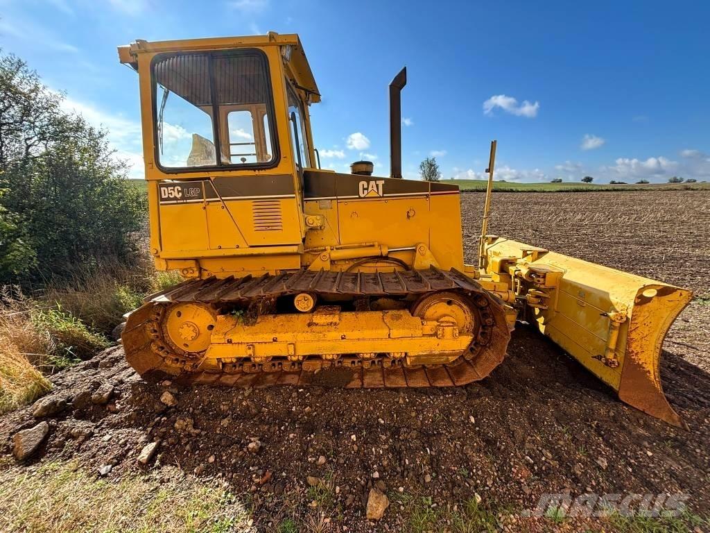 CAT D 5 C Kāpurķēžu buldozeri