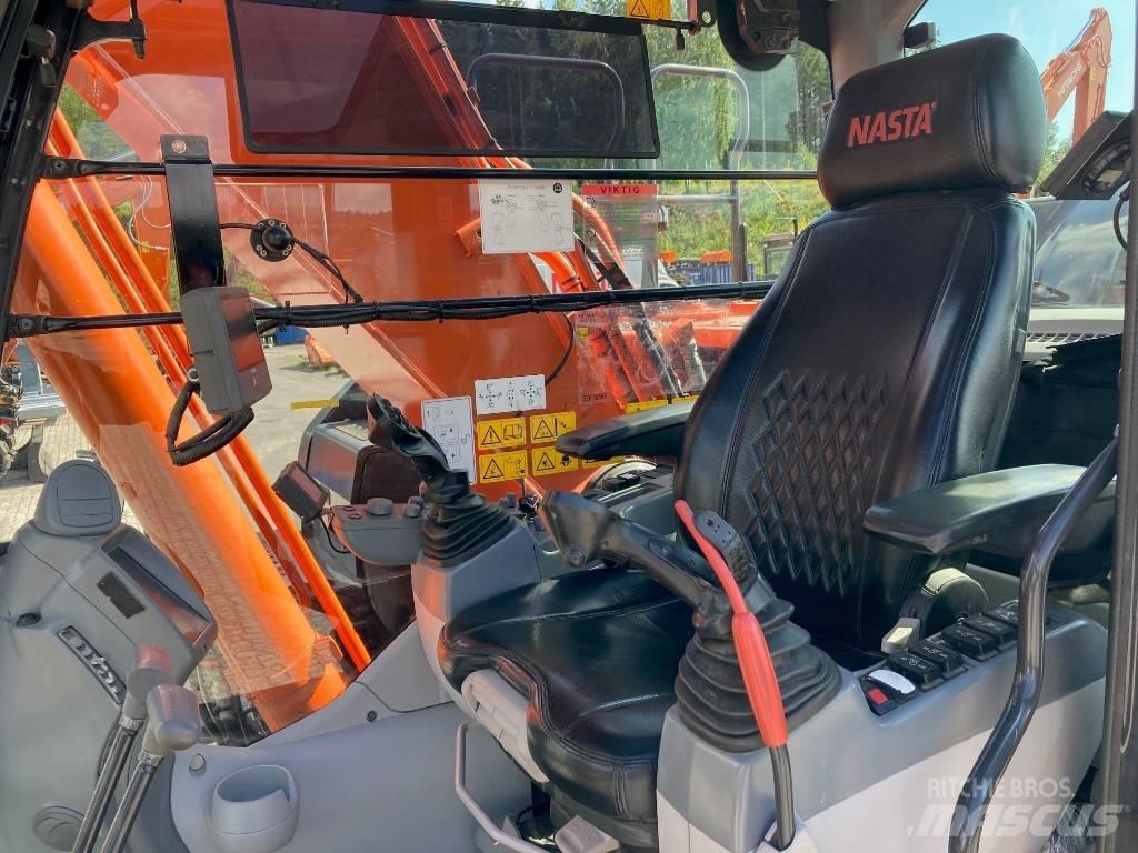Hitachi ZX 210 LC-6 Kāpurķēžu ekskavatori