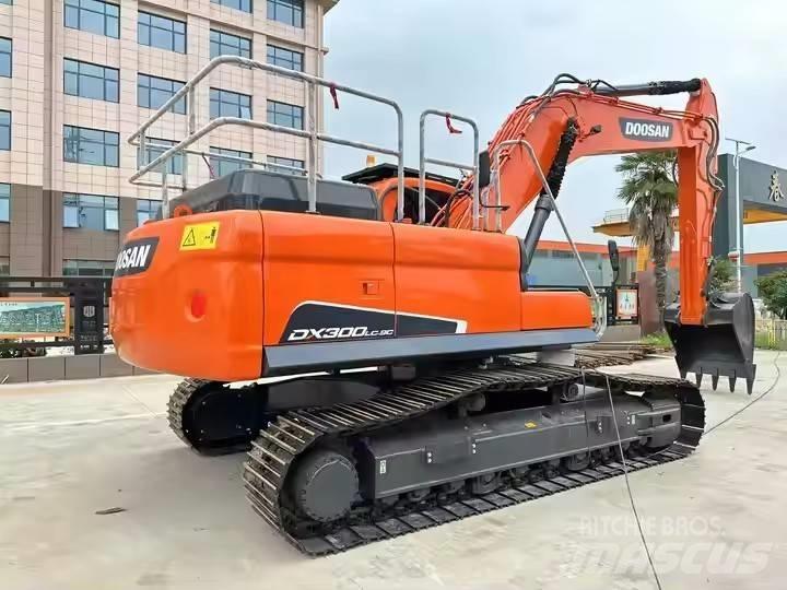 Doosan DX300LC-9C Kāpurķēžu ekskavatori