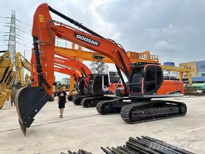 Doosan DX300LC-9C Kāpurķēžu ekskavatori