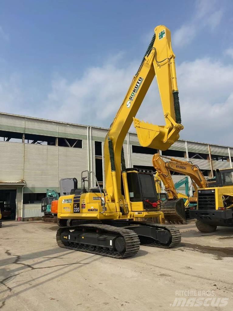Komatsu PC 220-8 Kāpurķēžu ekskavatori