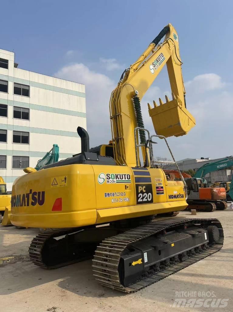 Komatsu PC 220-8 Kāpurķēžu ekskavatori