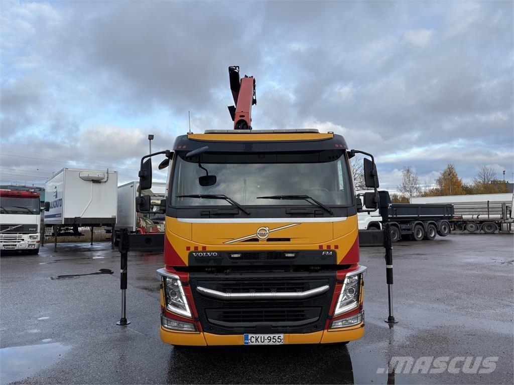 Volvo FM370 6x2 Smagās mašīnas ar celtni