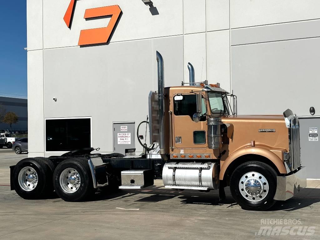 Kenworth W 900 Vilcēji