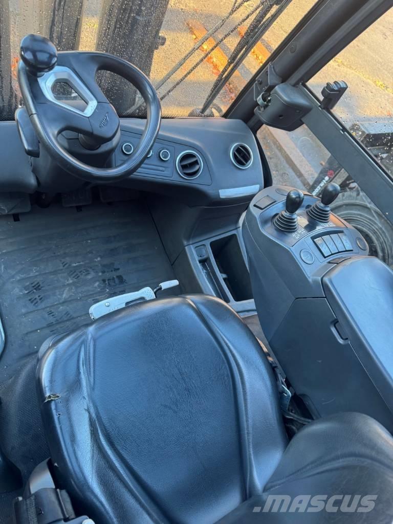 Linde H30D-01 Tehnika ar dīzeļa dzinēju