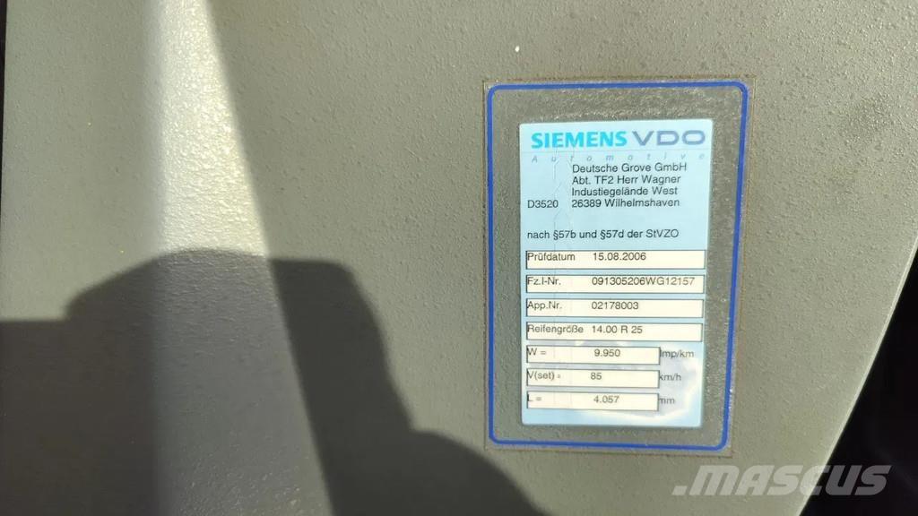 Grove GMK5130-1 Visurgājēji celtņi