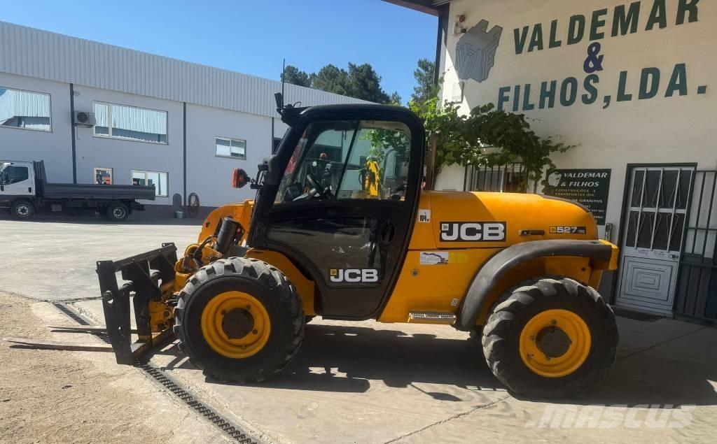 JCB 527-55 Lauksaimniecības pacēlāji