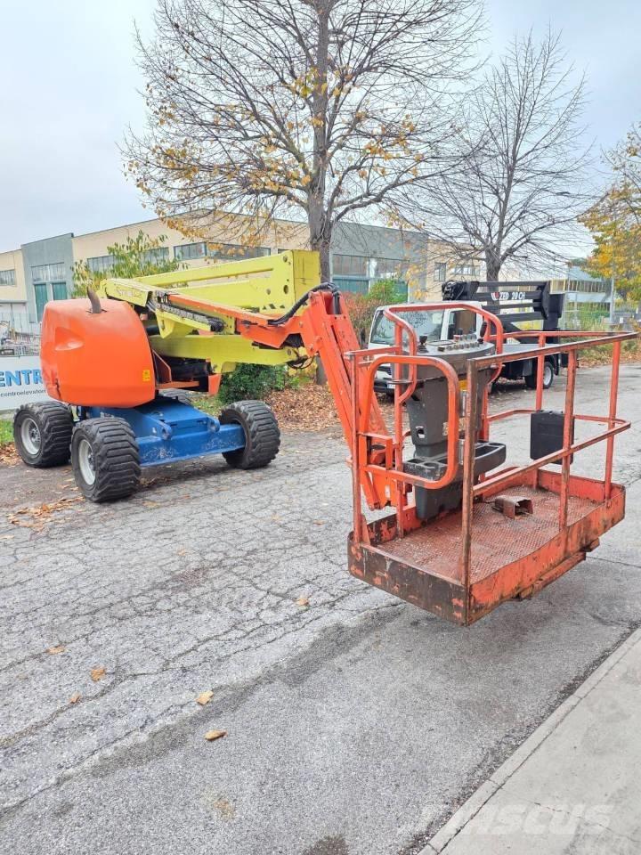 JLG 450 AJ Strēles pacēlāji