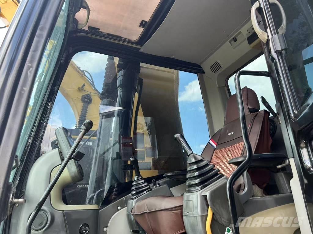 CAT 323DL Kāpurķēžu ekskavatori