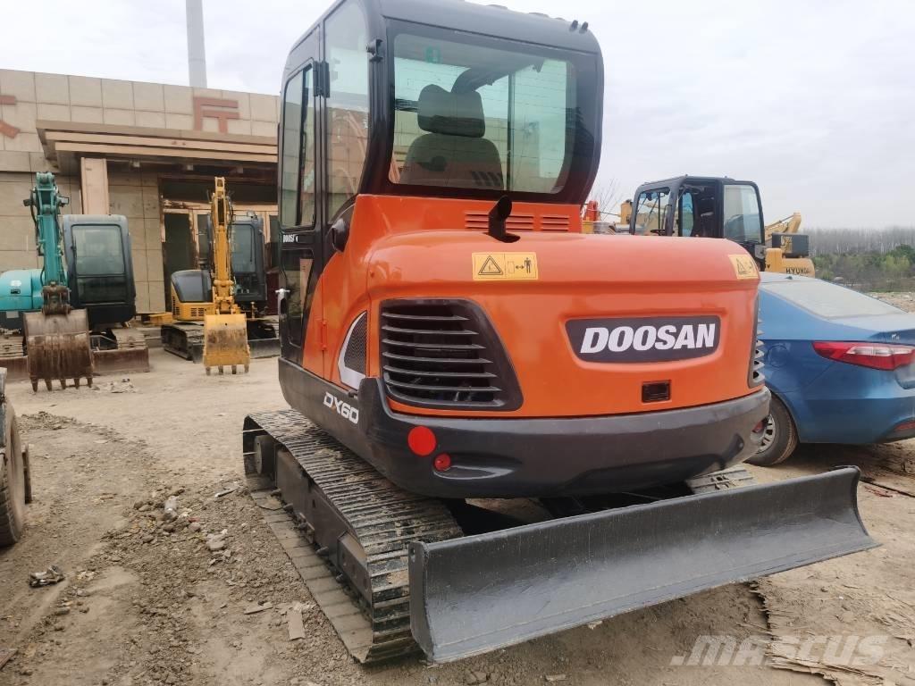 Doosan DX 60 Mini ekskavatori < 7 t
