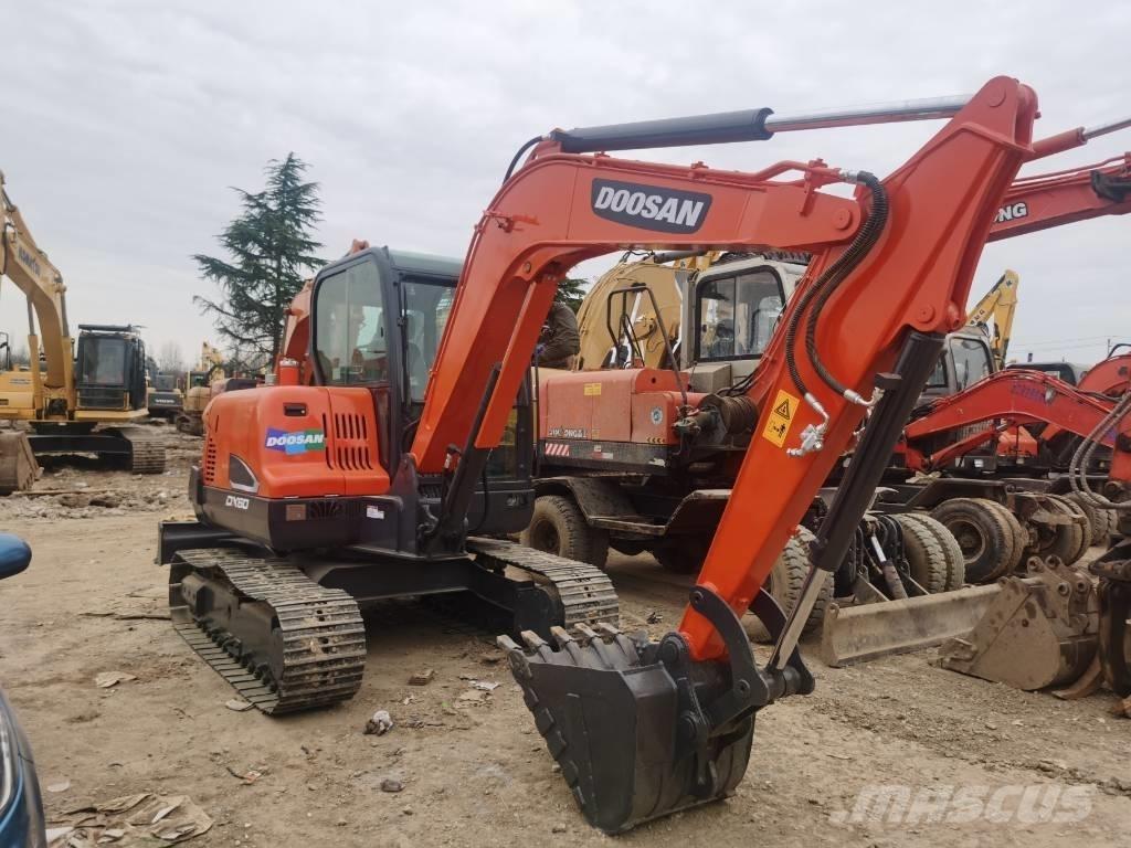 Doosan DX 60 Mini ekskavatori < 7 t