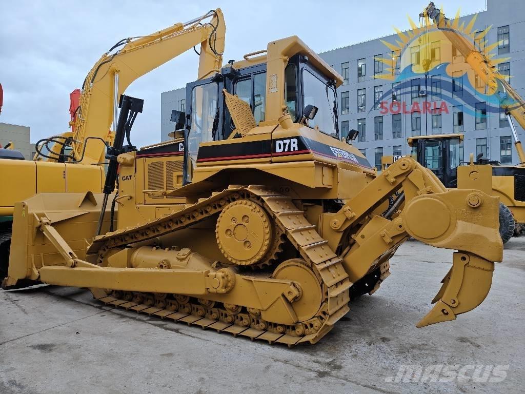 CAT D 7 R Kāpurķēžu buldozeri