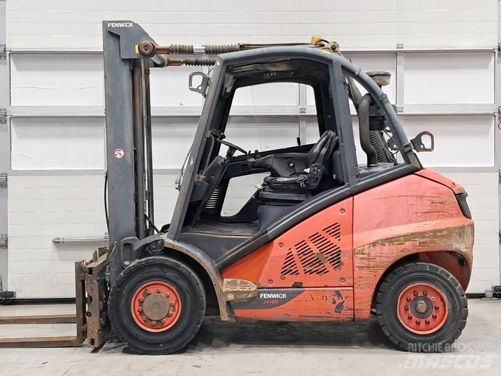 Linde H45D-01 Tehnika ar dīzeļa dzinēju