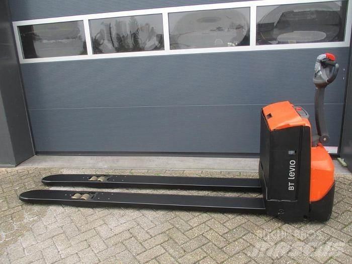 Toyota LWE 250 Zemie palešu pacēlāji