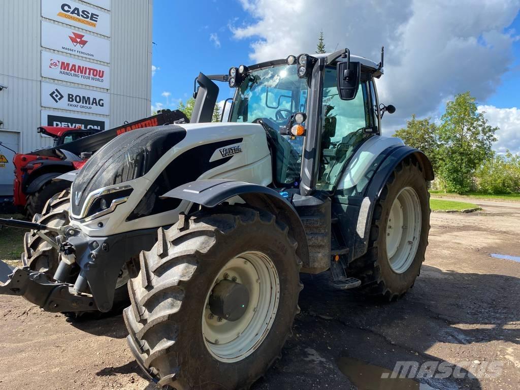 Valtra T 235 Traktori