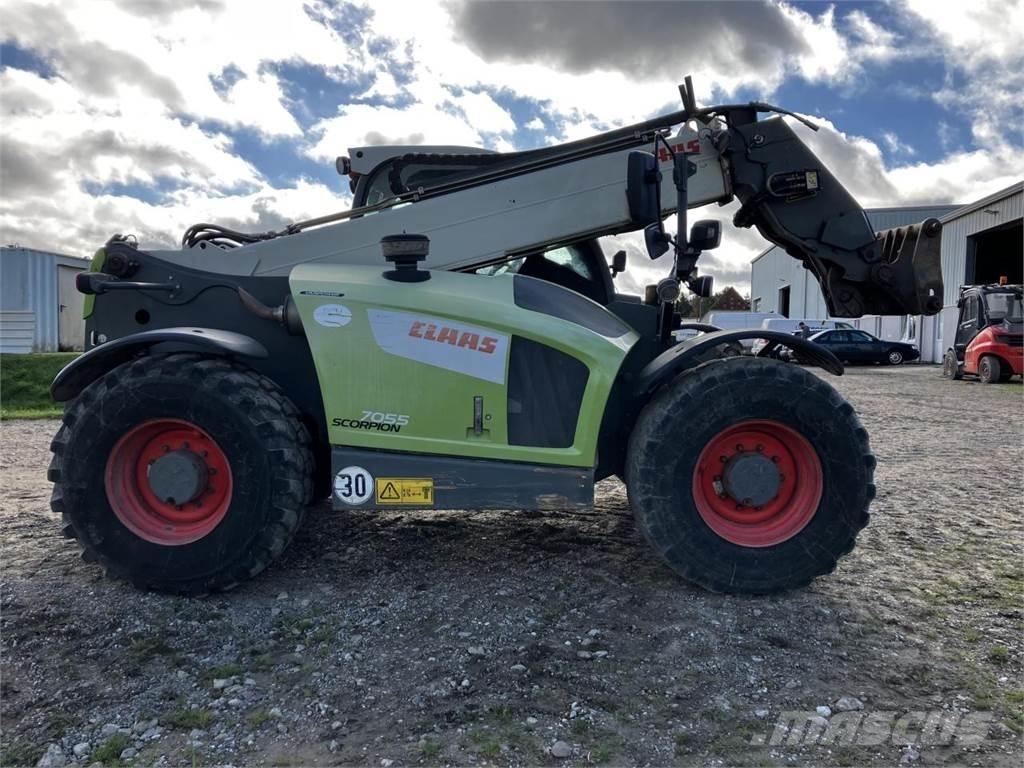 CLAAS 7055 Lauksaimniecības pacēlāji