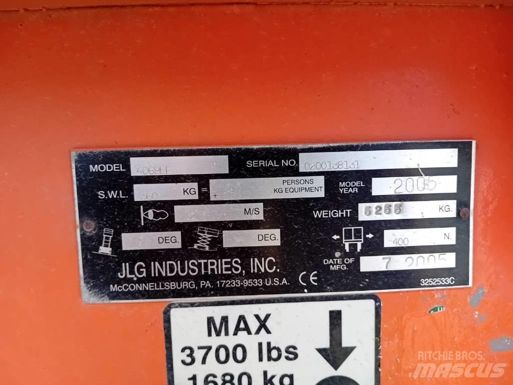 JLG 4069 LE Šķerveida pacēlāji