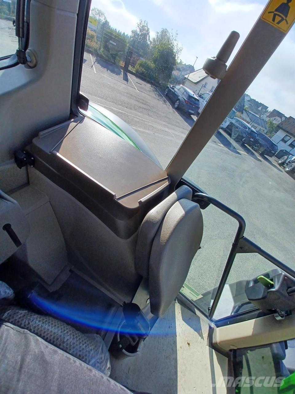 John Deere 6110M Traktori