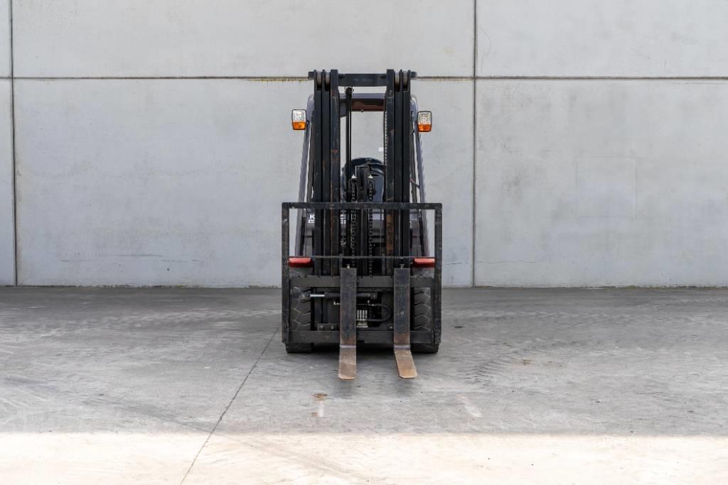 Manitou MI 30 D Tehnika ar dīzeļa dzinēju