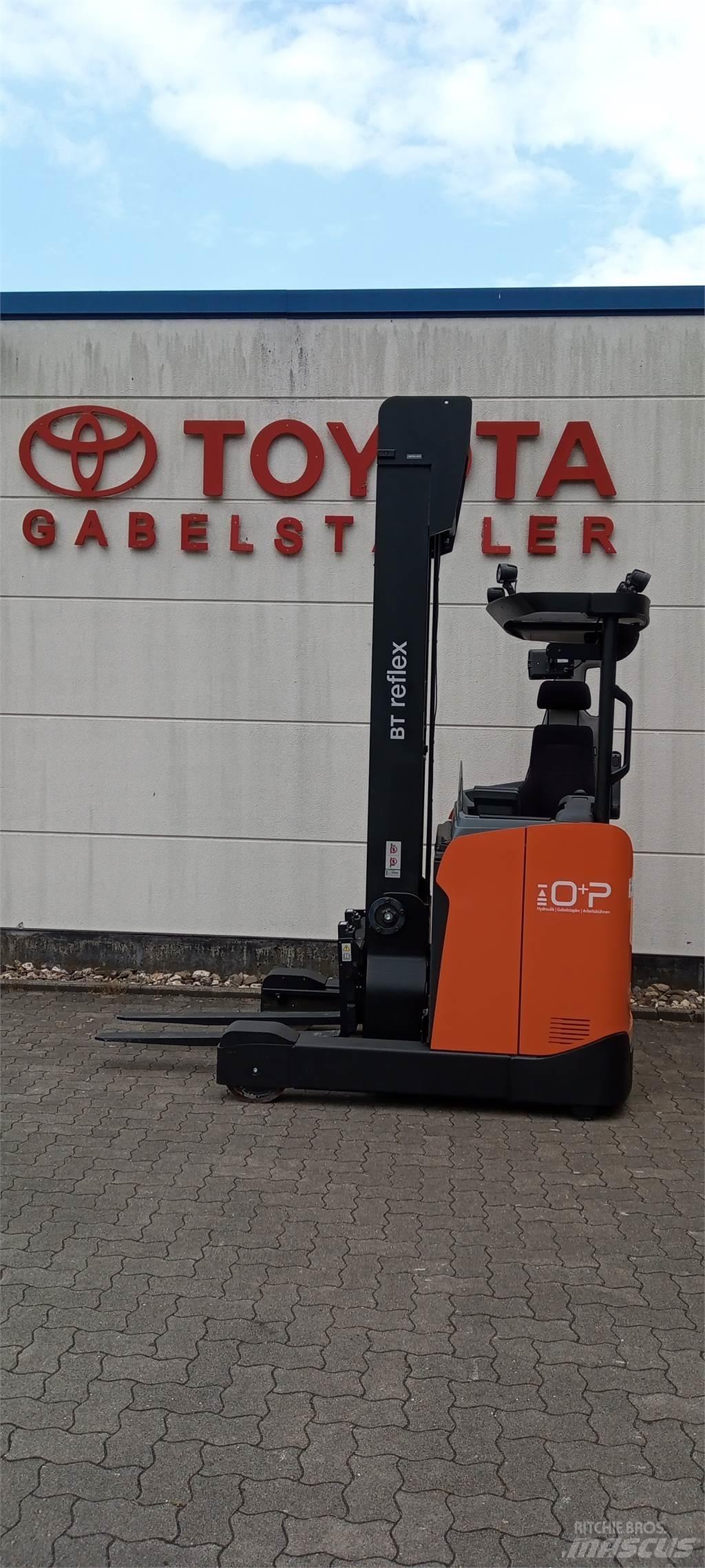 Toyota RRE 160H Lielaugstuma pārvadātājs