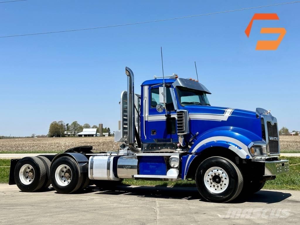 Mack Titan TD 713 Citi