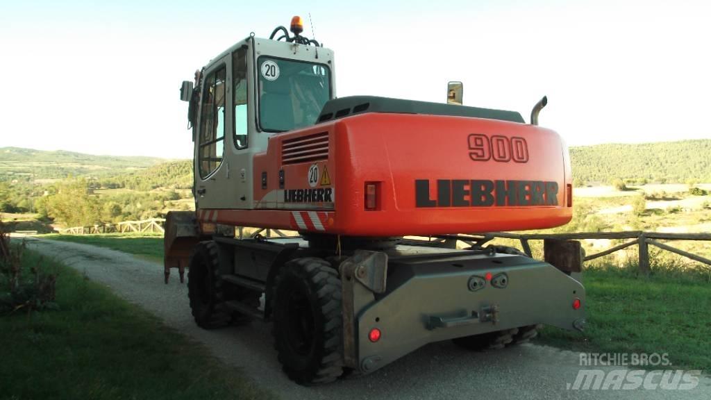 Liebherr A 900 C Ekskavatori uz riteņiem