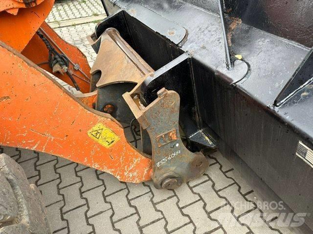 Hitachi ZW 150 Iekrāvēji uz riteņiem