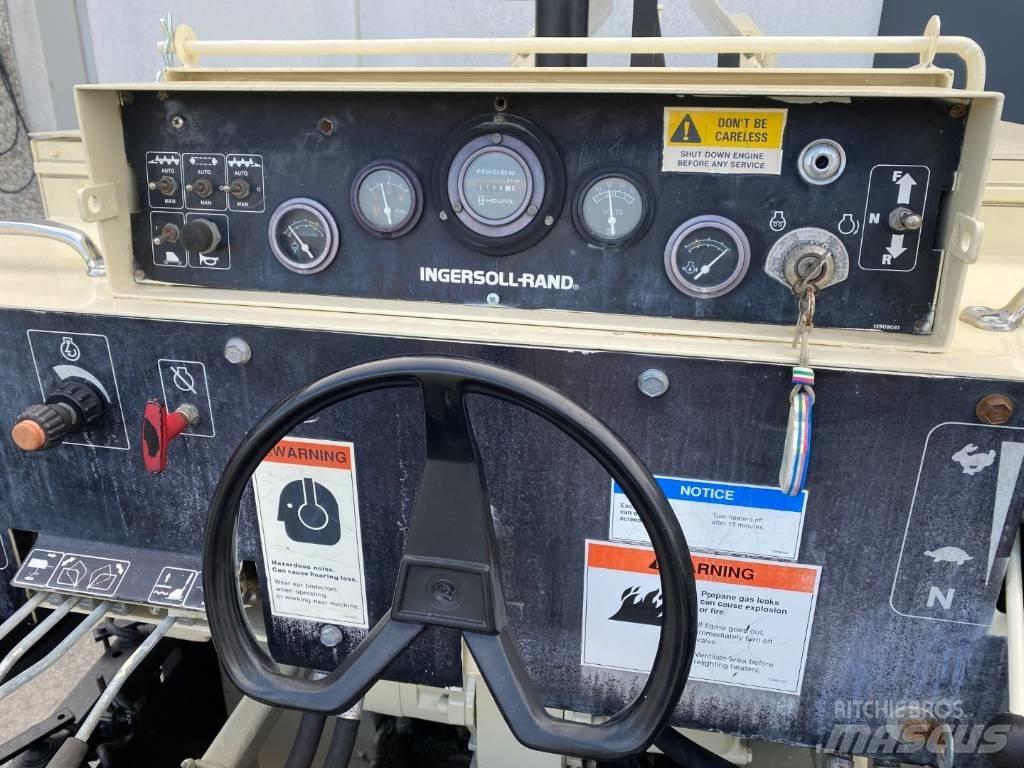 Ingersoll Rand 340T Asfalta klājēji
