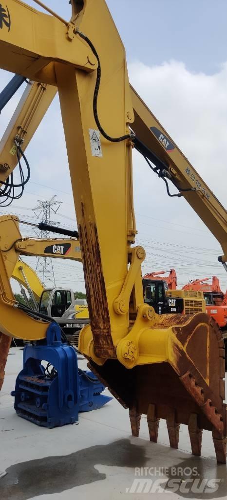 Komatsu PC 450 LC-7 Kāpurķēžu ekskavatori