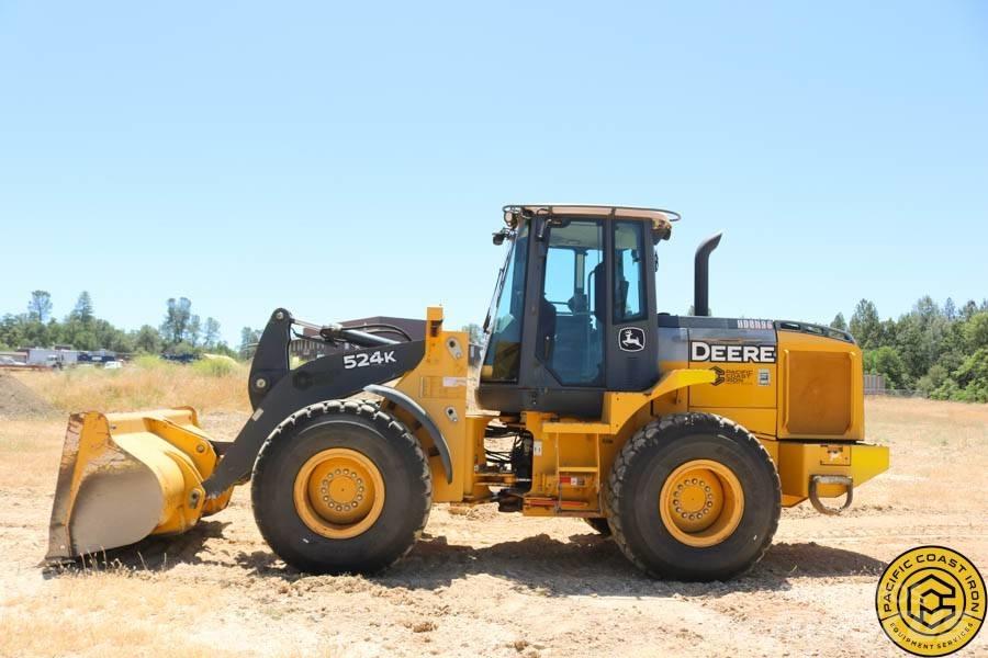 DEERE 524K Iekrāvēji uz riteņiem