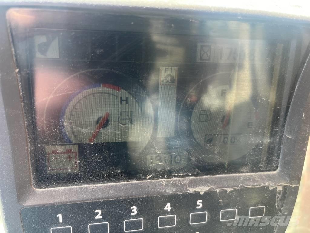 Hitachi ZX 210 LC-3 Kāpurķēžu ekskavatori