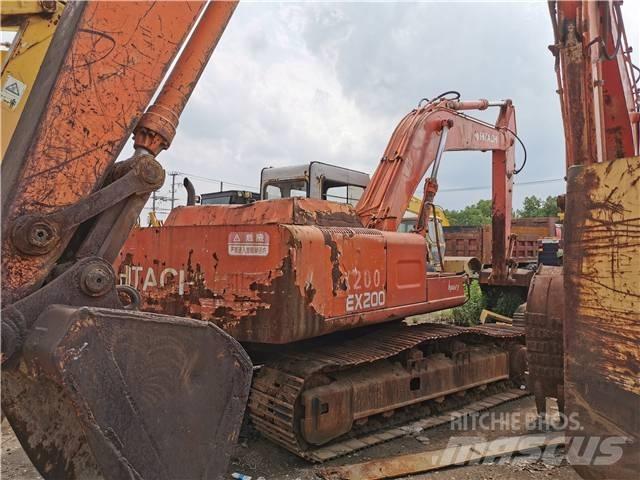 Hitachi EX200-1 Kāpurķēžu ekskavatori