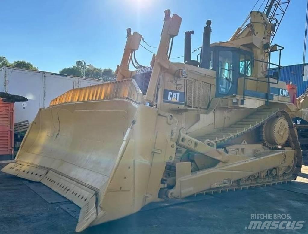 CAT D 10 R II Kāpurķēžu buldozeri
