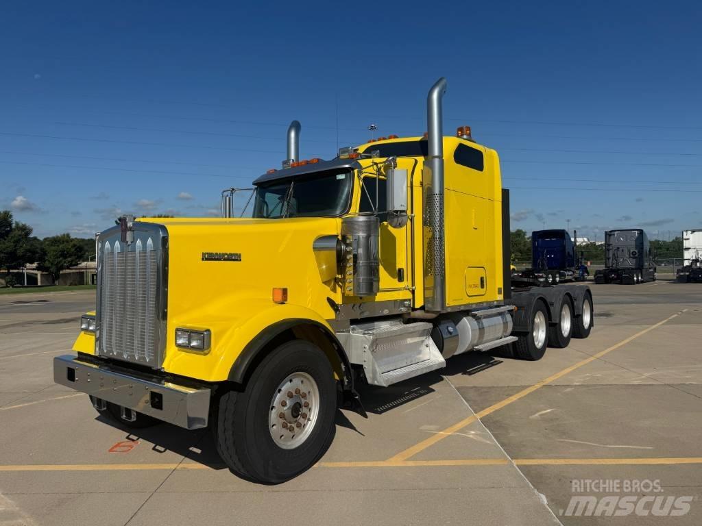 Kenworth W 900 Vilcēji