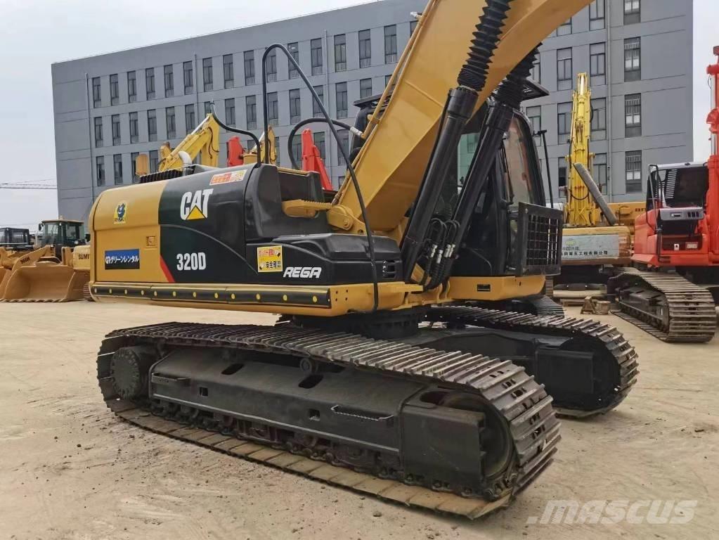 CAT 320 D Kāpurķēžu ekskavatori