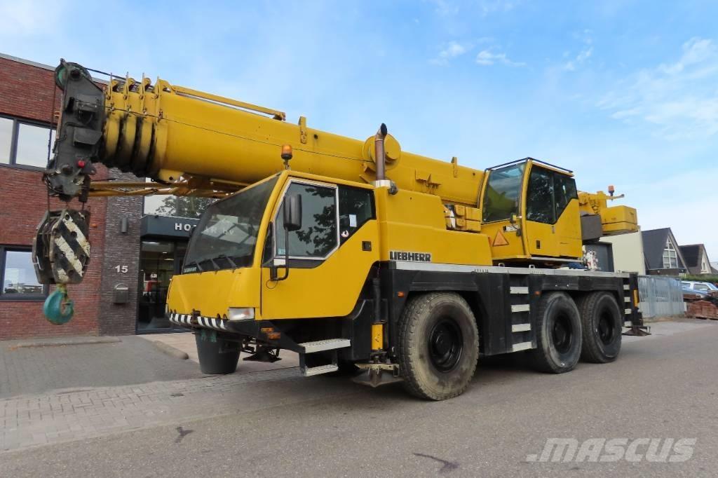 Liebherr LTM 1055-1 Visurgājēji celtņi