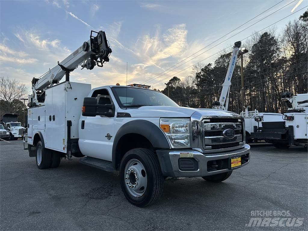 Ford F550 Pilsētas atkritumvedēji