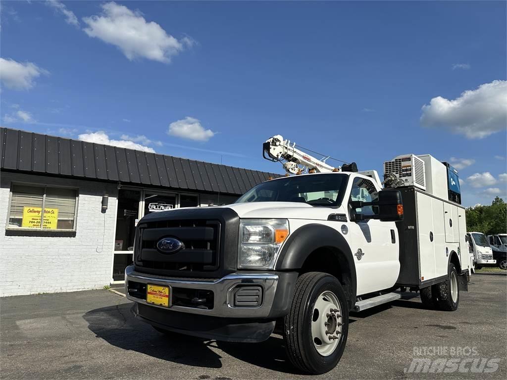 Ford F550 Pilsētas atkritumvedēji