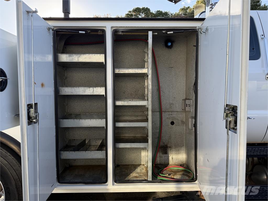 Ford F750 Pilsētas atkritumvedēji