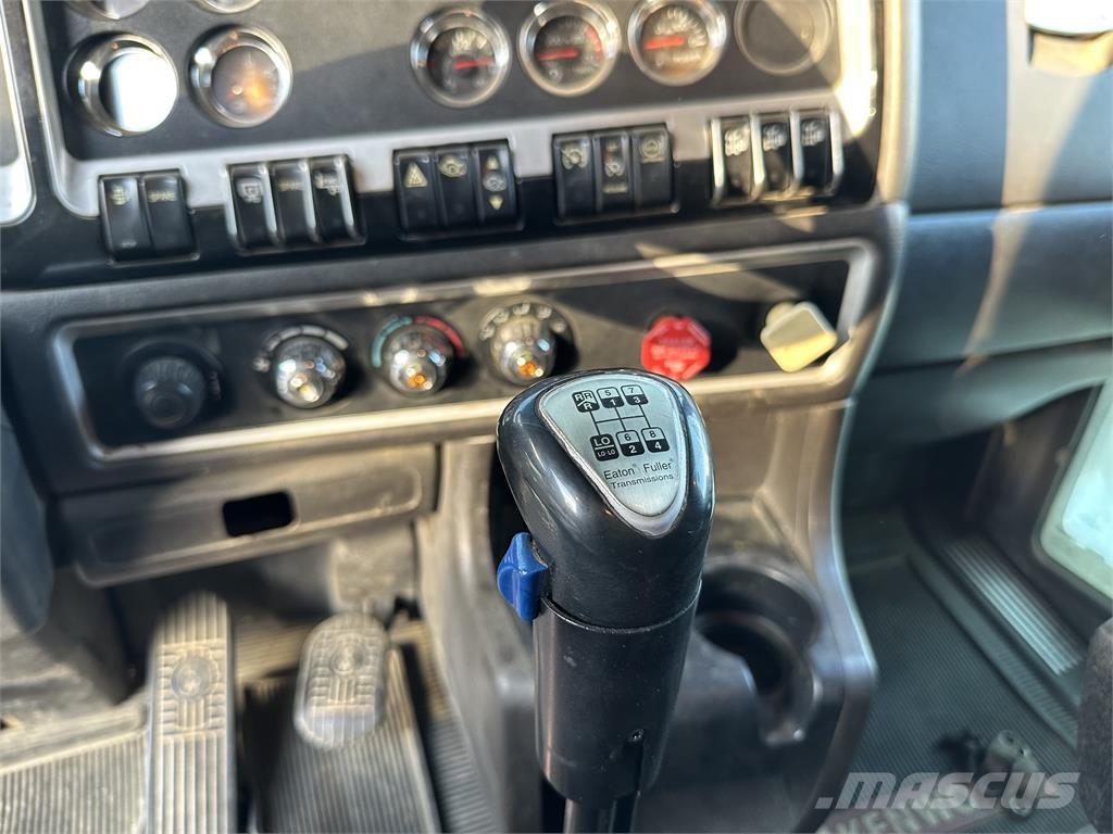 Kenworth T800 Pašizgāzējs