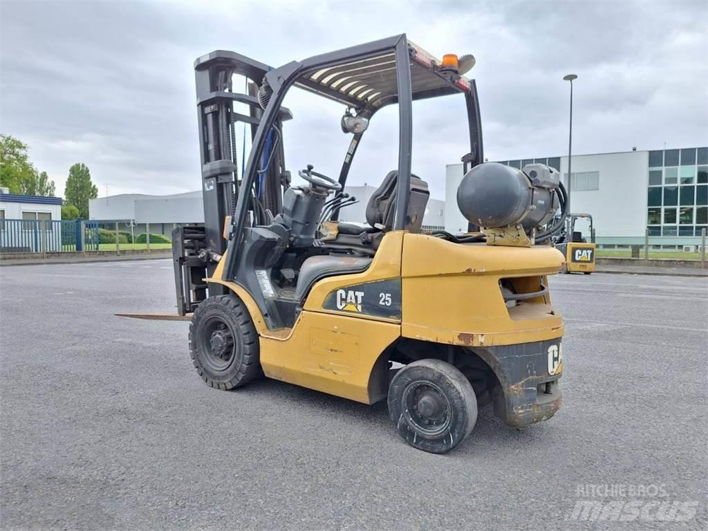 CAT GP25N Autokrāvēji - citi