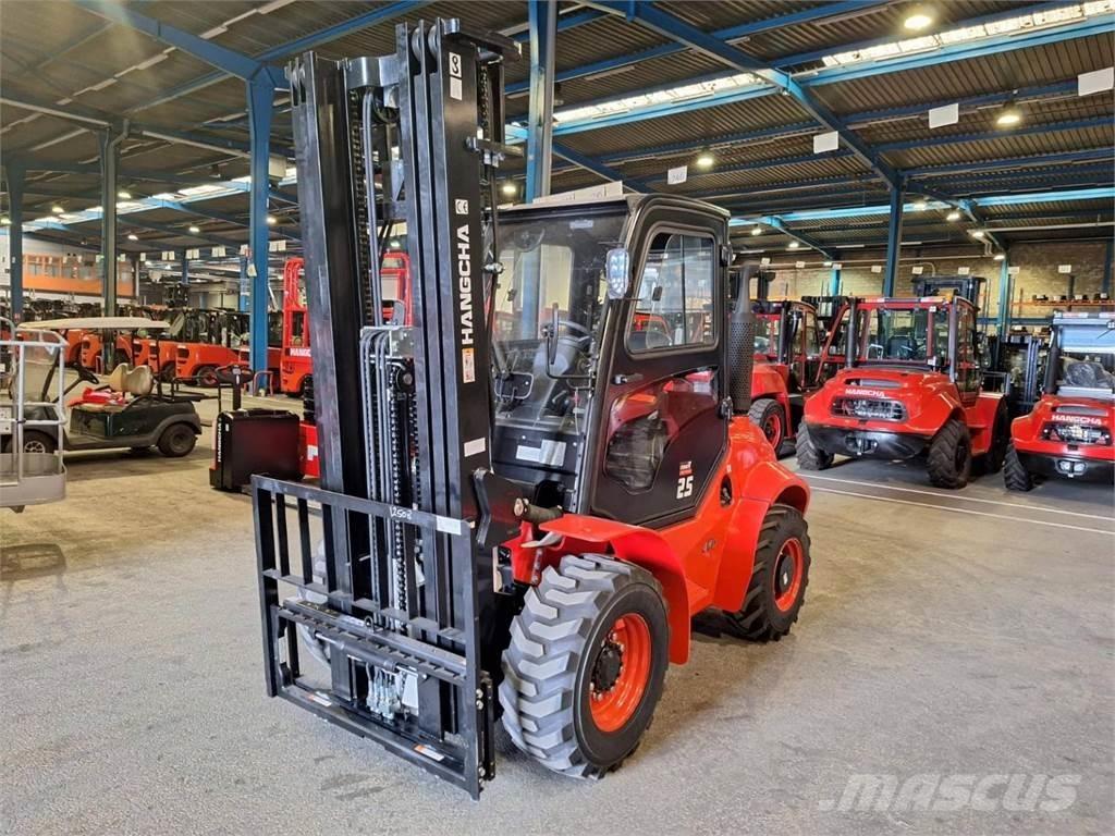 Hangcha TT25-4 Apvidus autokrāvējs