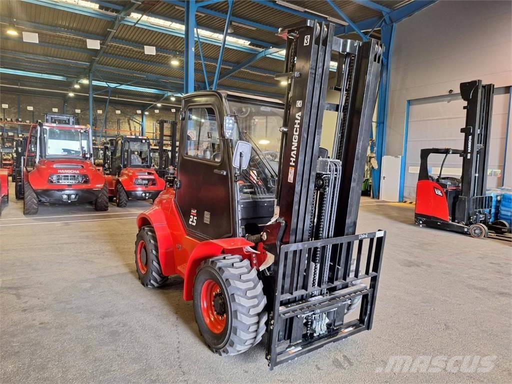 Hangcha TT25-4 Apvidus autokrāvējs