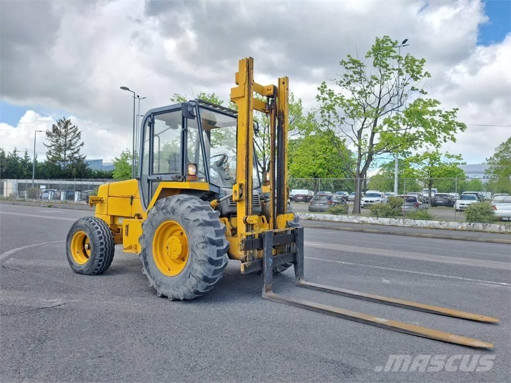JCB 930-2 Apvidus autokrāvējs