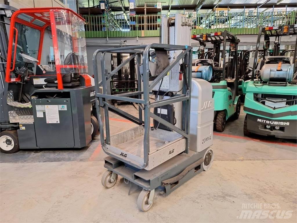 JLG 20MVL Citi pacēlāji un platformas