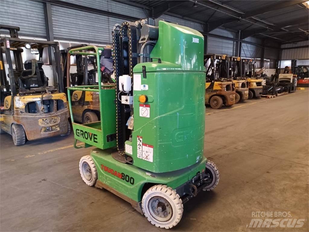 JLG TOUCAN 800 Citi pacēlāji un platformas