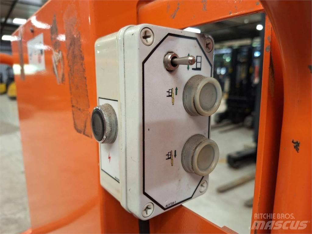 JLG TOUCAN DUO Citi pacēlāji un platformas