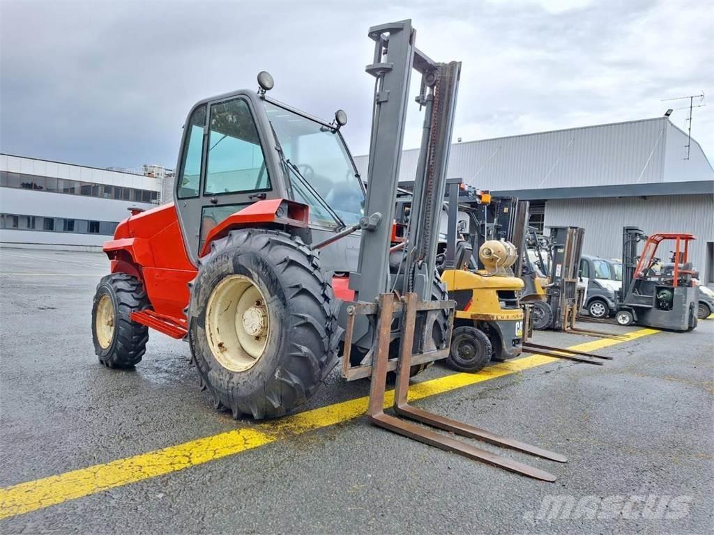 Manitou M30.2 Apvidus autokrāvējs